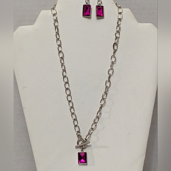 Sexy Sassy Silver & Hot pink Faceted Square Necklace & Earrings Set NEW - Picture 9 of 14